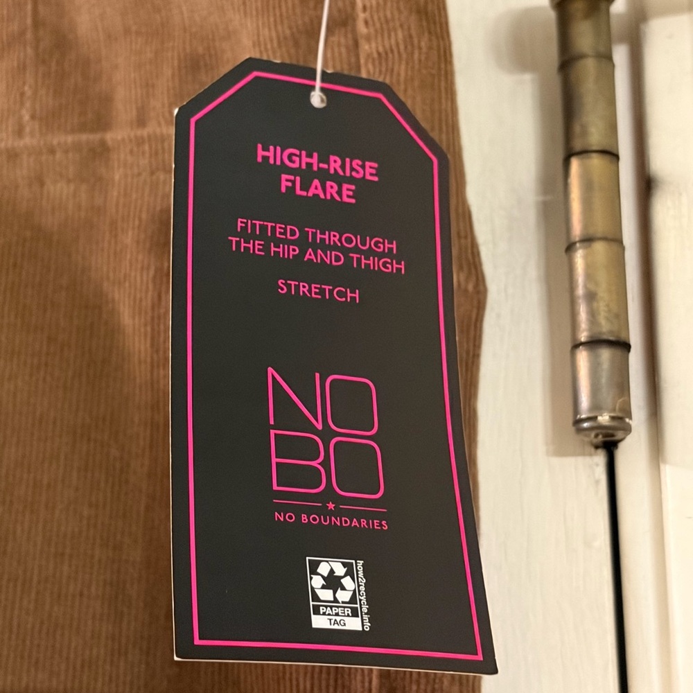No Boundaries Brown Flare High-Rise Pants - Picture 6 of 12